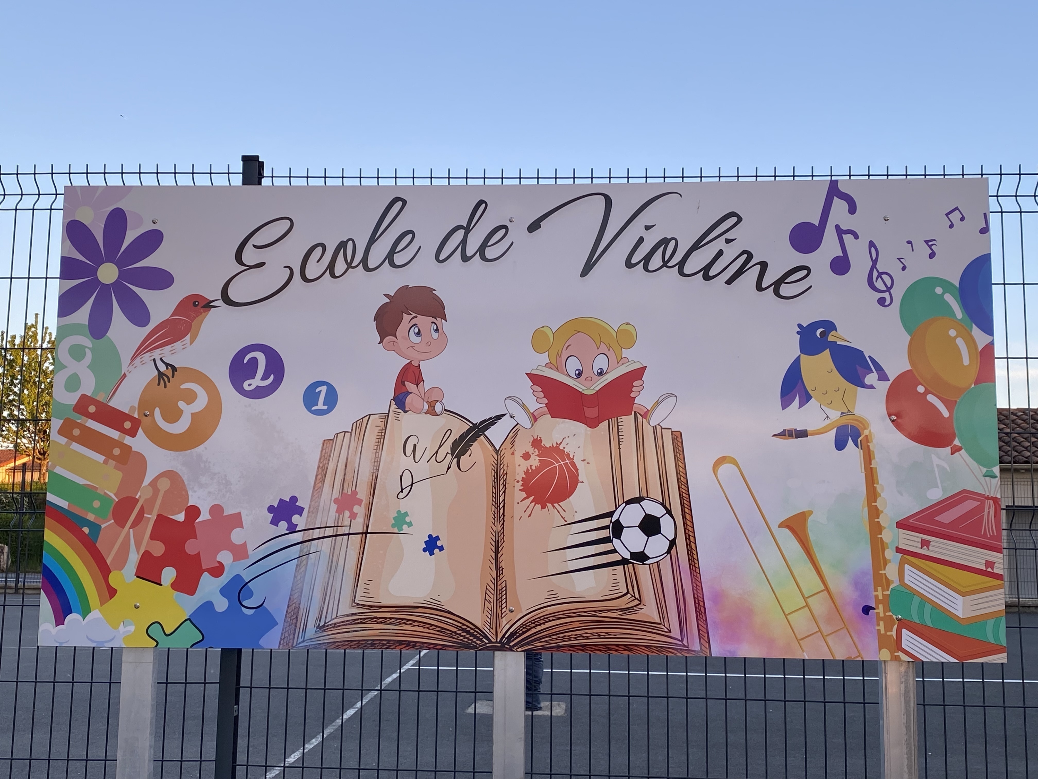 Panneau école