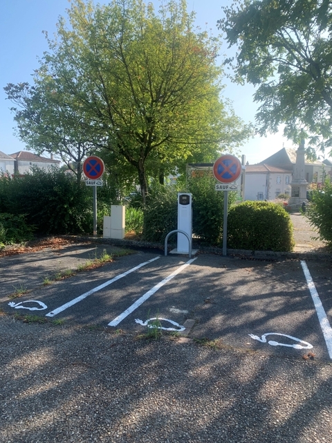 Borne de recharge electrique